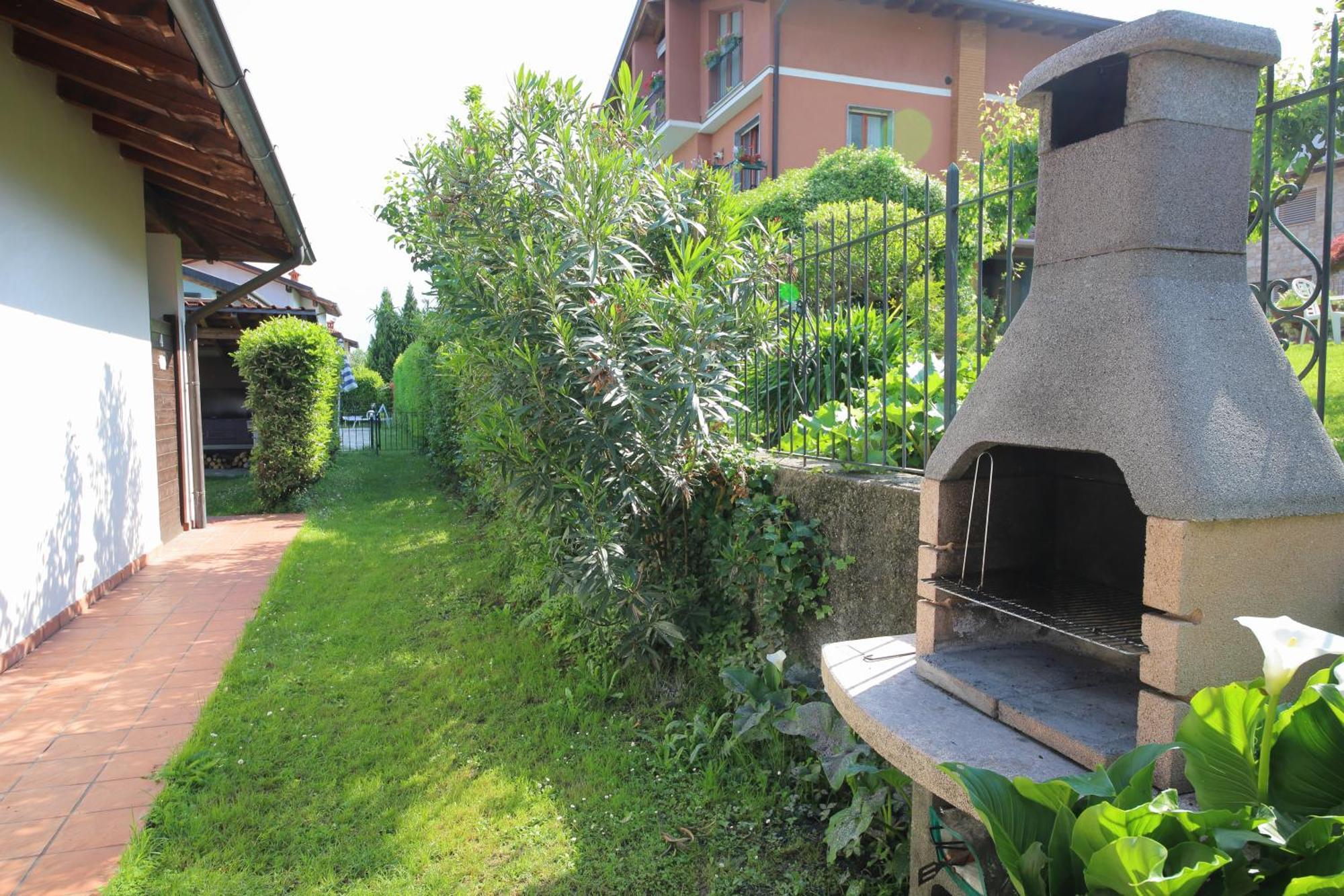 Villa Quattro Stagioni Colico Eksteriør billede